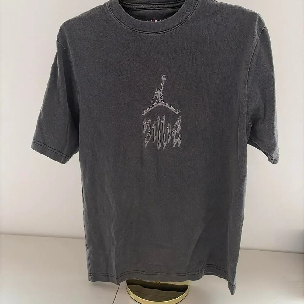 Jordan Men's Grey and Black T-shirt